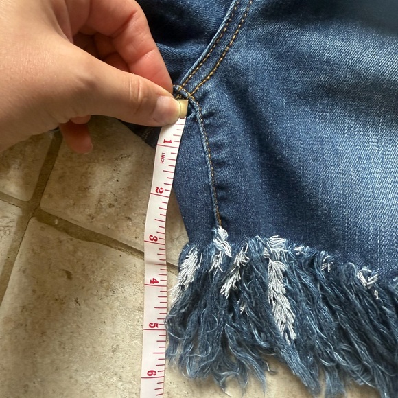 NWT Judy Blue fringe shorts - Picture 4 of 5